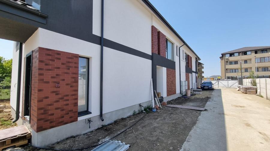 Apartament in Vila P+1 cu Patru unitati - Curte  proprie 60 Mp - 1