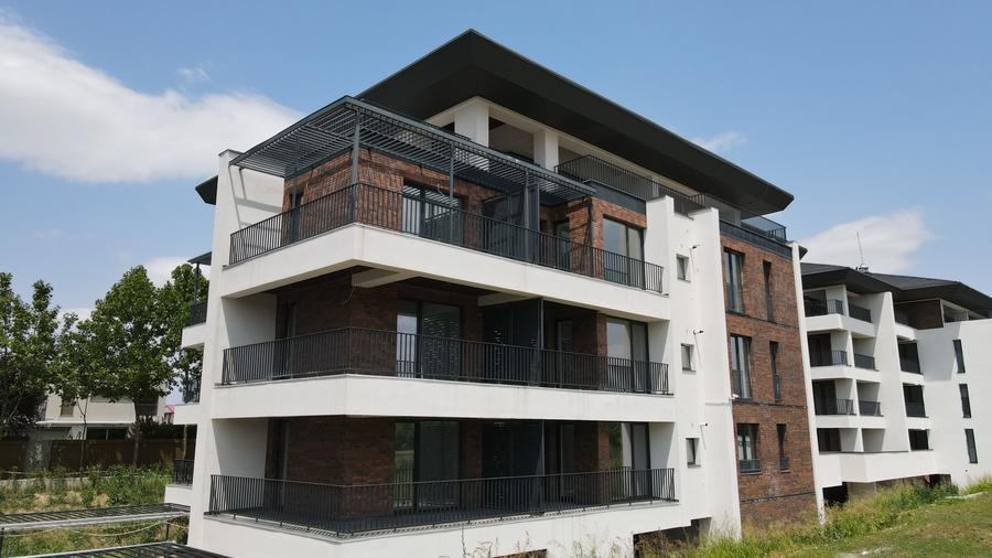 Vedere Panoramica Lac Straulesti | LakeView Garden | Parc Privat - 2