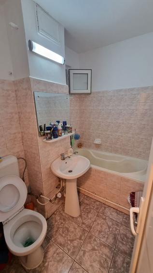 Casa de cultura-apartament 3 camere decomandat cu gaze - 8