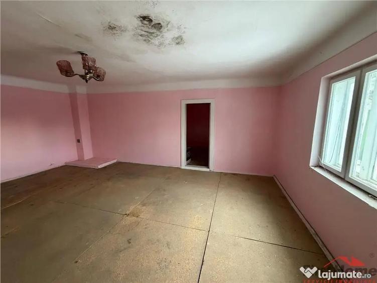 Casa batraneasca de in Campineanca str Marului nr 8 - 10