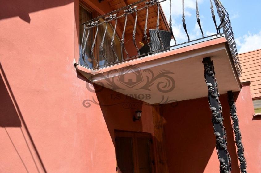 Vand casa deosebita ,cu 9 camere in Centrul Istoric Brasov - 16