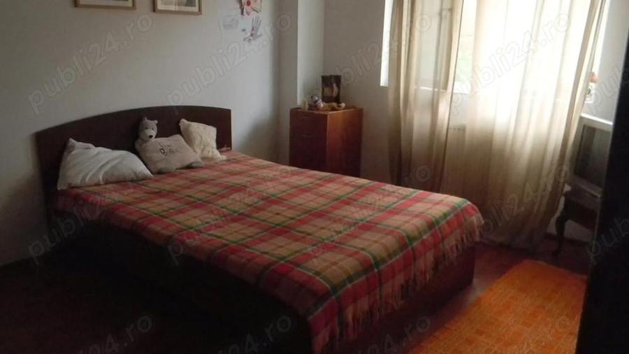 Proprietar apart doua camere metrou 1Decembrie 1918 - 2