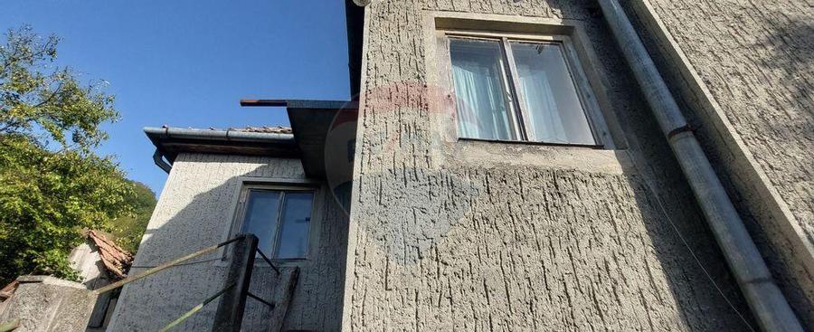 Casa individuala cu teren generos - 11