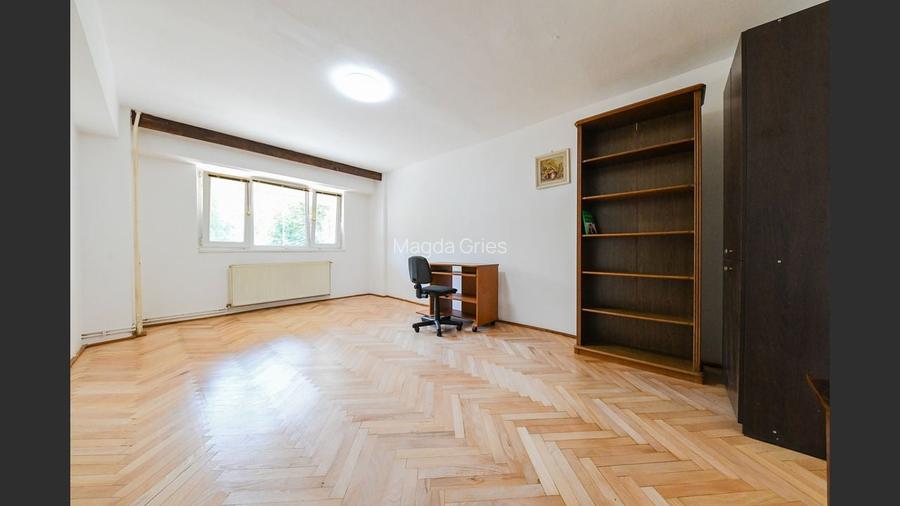Apartament 2 camere, decomandat | Terasa | Semicentral | Parcare