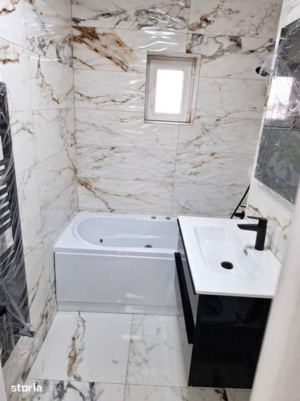 Apartament cu 3 camere în Broșteni