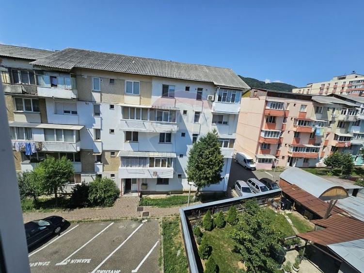 Apartament 3 camere de vânzare – Zona 1 Decembrie, Piatra Neamț - 30