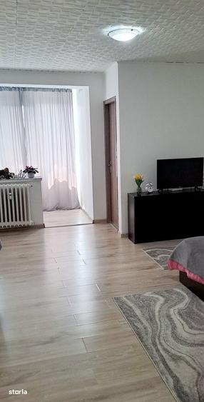 Garsoniera Brazda-Piata,mobilata, imbunatatita si utilata, 2lifturi, - 4