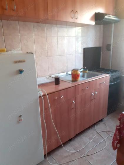 Vand!!! Ap 1 cam la Uta in bloc de apartamente pe str. Principala - 2