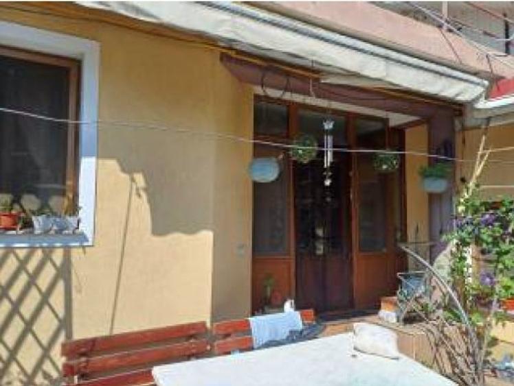 Casă individuală cu 4 camere cu Teren 319 Mp în Vest
