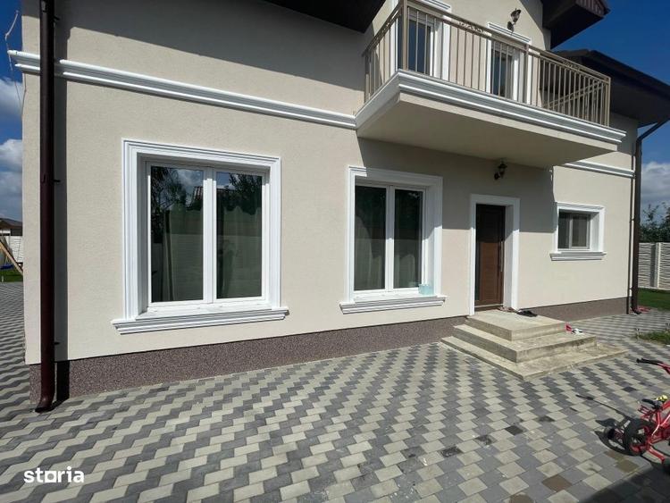 Casă cu 4 camere în Moșnița Veche