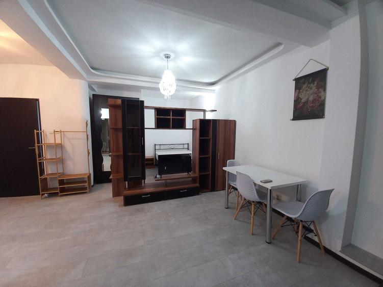 Particular, inchiriez studiou foarte spatios Dristor-metrou - 7