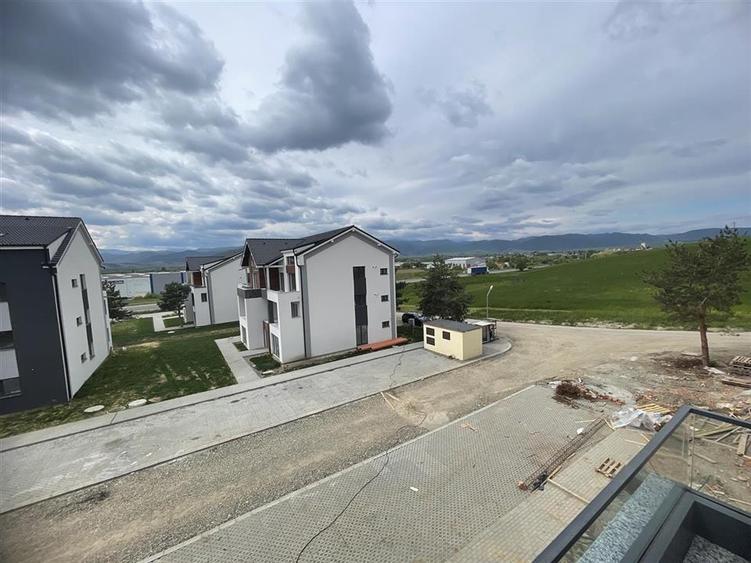 Apartament nou la CHEIE 2 camere cu terasa si parcare in Cristian - 15