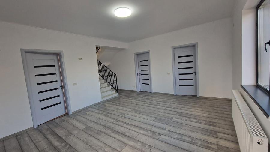 PROPRIETAR-vand casa noua P+M finalizata la cheie,cu finisaje de lux - 8