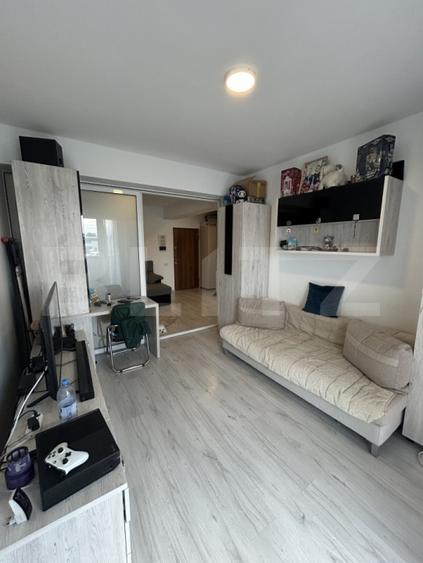 Apartament cu 3 camere, 68 mp, etaj intermediar, zona Tractorul - 4