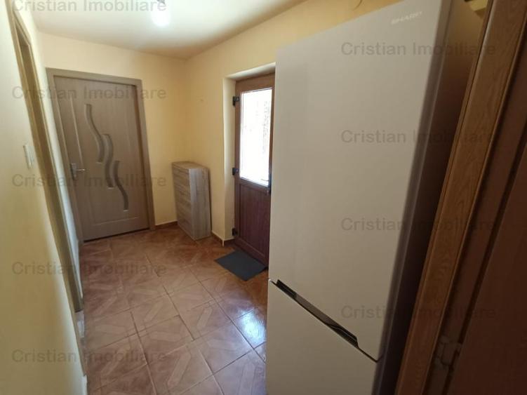 CASA NOUA 2 corpuri  Teren 300 mp, zona Chercea - 11