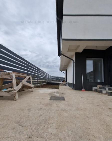 Casa stil Mediteranian,la 6-7 minute de STB,asfalt,spatii moderne - 2