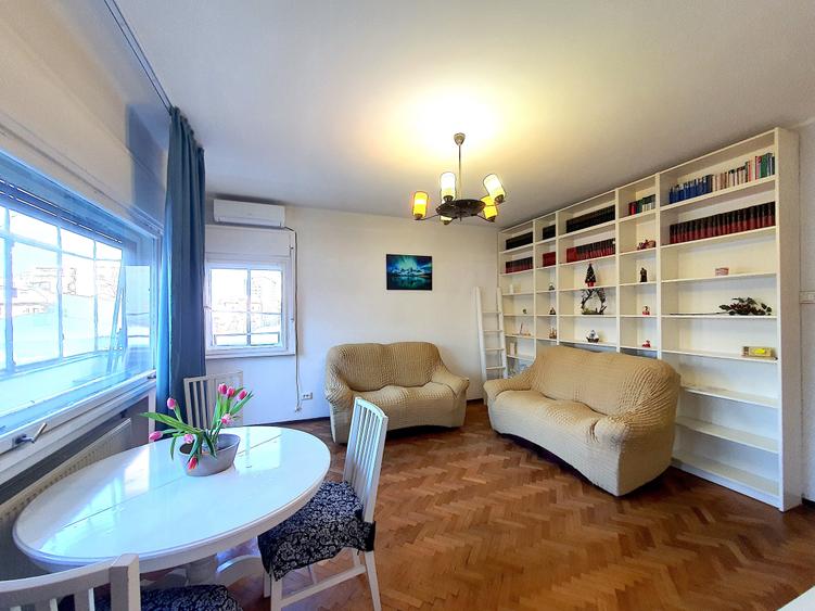 Piata Romana, 3 camere de vanzare, cu centrala - 14