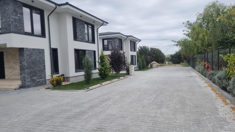 Complex rezidential cu 7 vile langa Laguna Albastra - 43