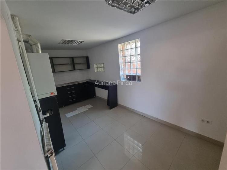 Apartament de 62 mp , parte din casa, cu intrare separata, posibil spatiu comerc