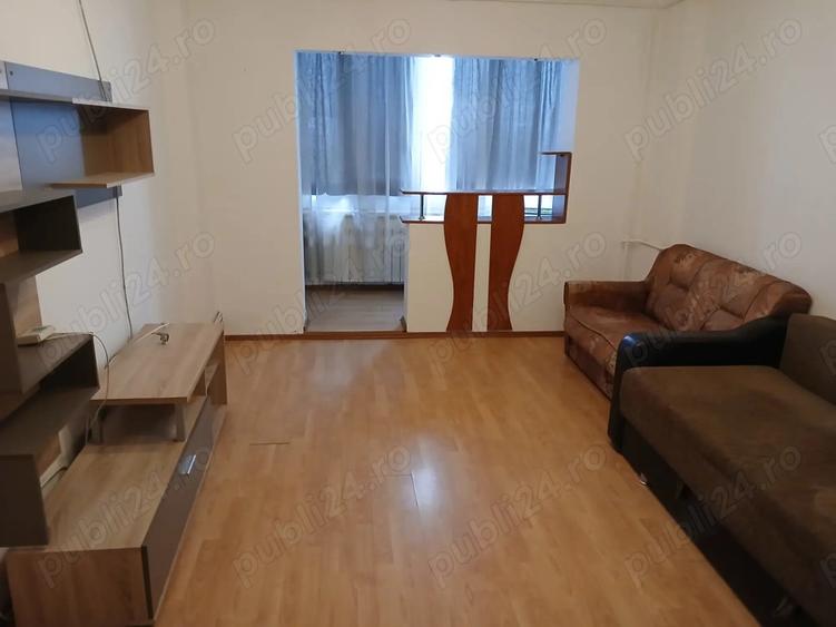 Inchiriez apartament 3 camere - 2