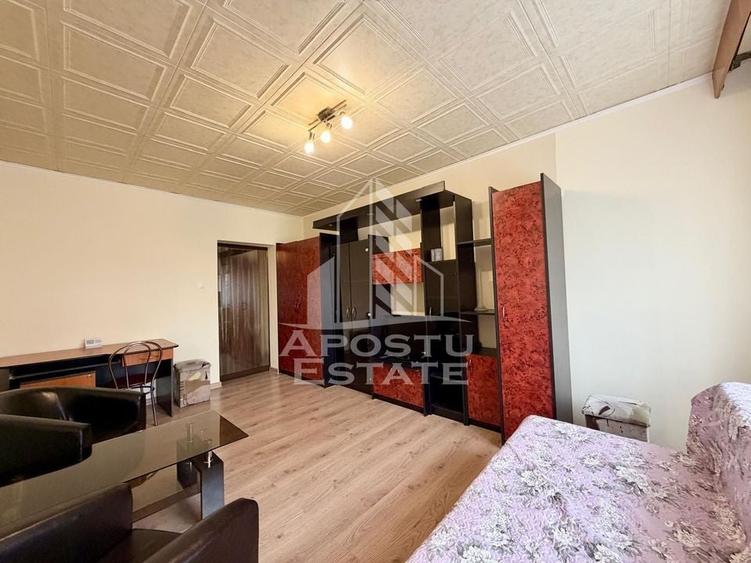 Apartament 3 camere, centrala proprie, Decomandat, Olimpia-Stadion - 2