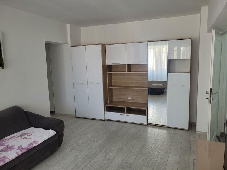 Inchiriez apartament 2 camere zona centru - 8