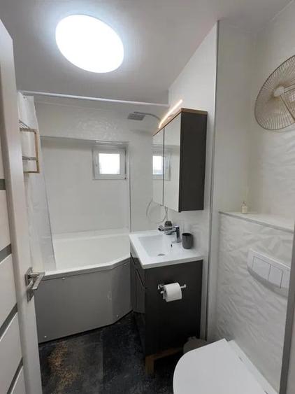 Garsonieră decomandată, mobilată în Podu Roș - 8