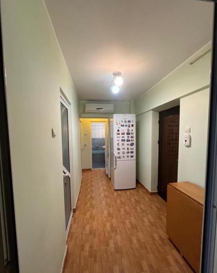 Apartament cu 2 camere in Micro 20 - 1