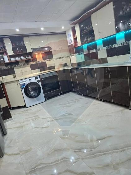 Casa / Vila oportunitate cu 5 camere priveliste frumoasa - 13