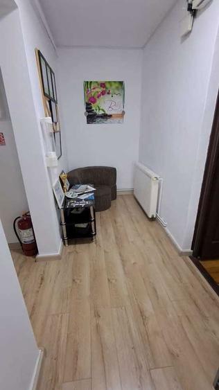 Inchiriez spatiu birou/comercial in Centrul Vechi - 8