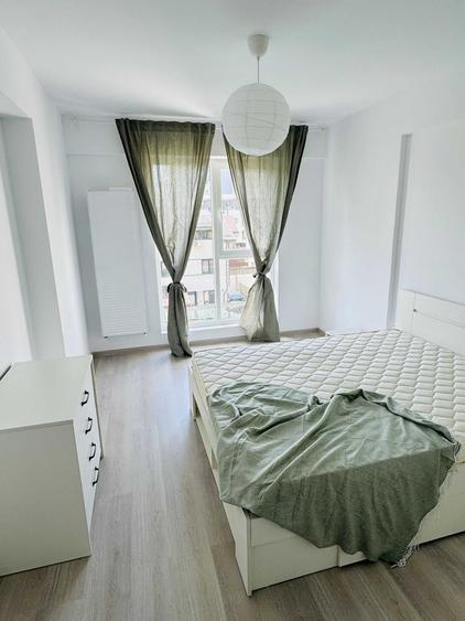 Apartament cu 2 camere decomandat, mobilat în Sud