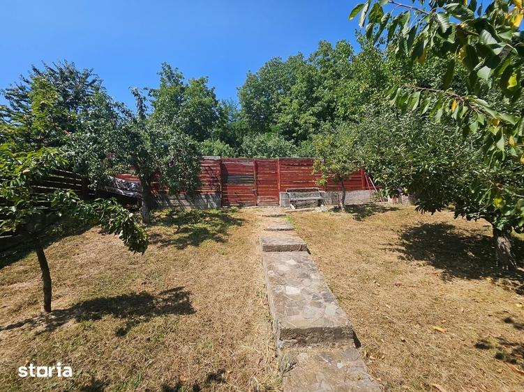 Casă cu 1 camere cu Teren 1697 Mp în Ștefănești