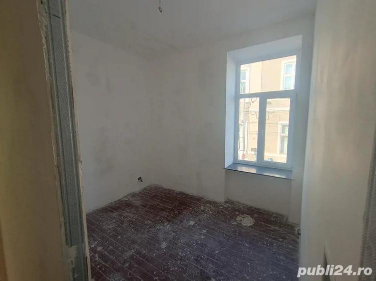 Apartament cu 3 camere decomandat în Ultracentral