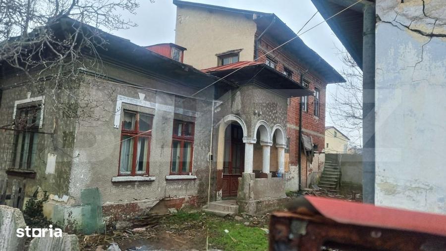 Casă cu 4 camere cu Teren 287 Mp în Democrației
