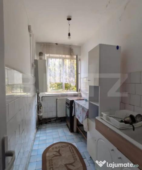 Apartament cu 2 camere semidecomandat în Micro 4