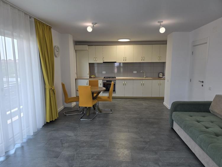 Apartament cu 2 camere decomandat în Central