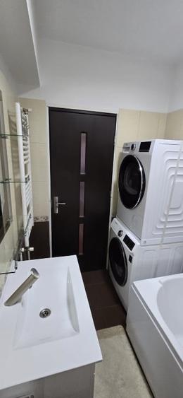 Apartament cu 3 camere decomandat, mobilat în Km 5