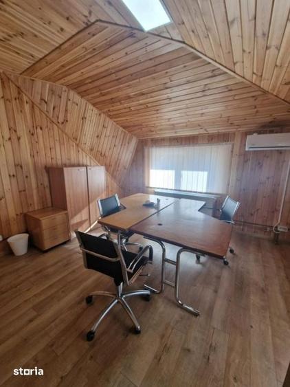 Casă cu 6 camere cu Teren 165 Mp în Vatra Luminoasă