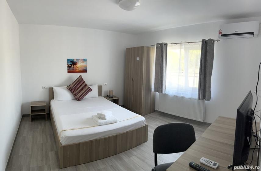 Casă cu 4 camere în Corbu