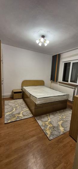 Inchiriez apartament 2 camere,decomandat , Inel 2, scoala 39 Mobilat si utilat, curat si spatios - 1