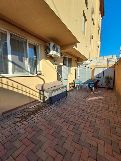 Apartament cu 2 camere decomandat în Exterior Vest