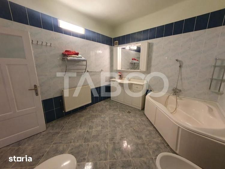 Casă cu 4 camere cu Teren 400 Mp în Central