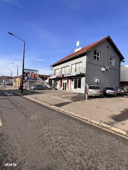 Spațiu comercial, de 215 mp, în Decebal