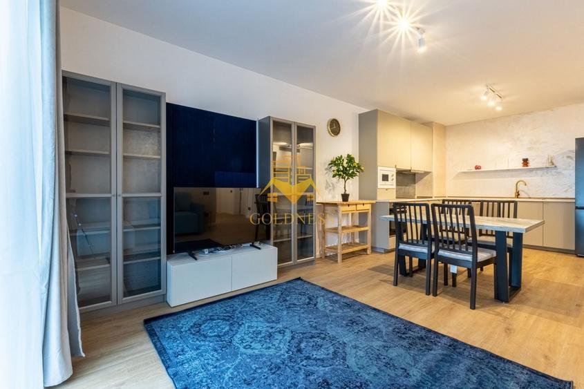Apartament cu 3 camere semidecomandat, mobilat în Iris