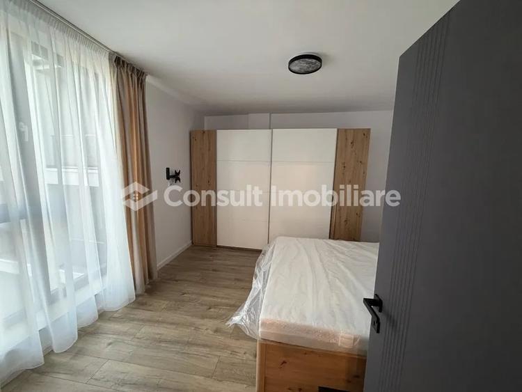 Apartament cu 3 camere semidecomandat, mobilat în Someșeni