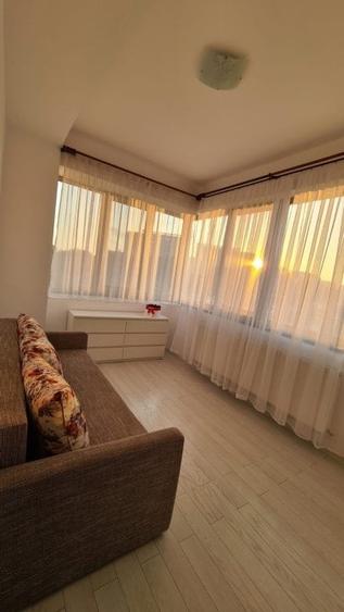 Apartament cu 3 camere decomandat în Tătărași