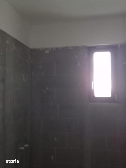 Apartament cu 2 camere semidecomandat în Agigea