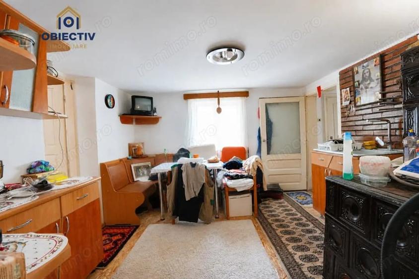 Casă cu Teren 656 Mp în Sărata