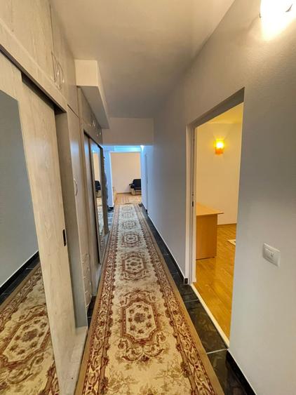 Apartament cu 3 camere decomandat, mobilat în Păcurari