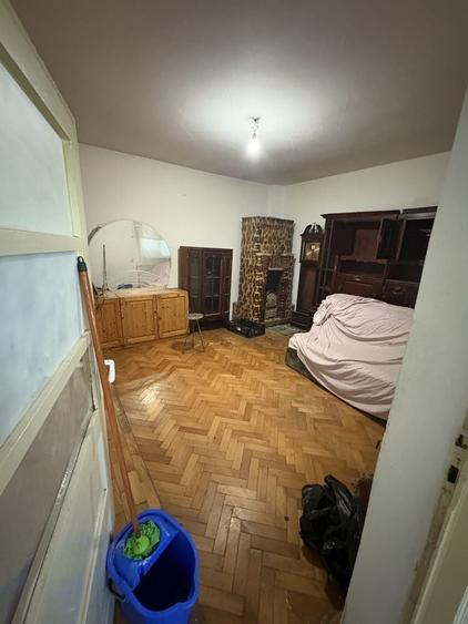 Casă cu 2 camere în Central